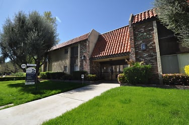24411 Apartments - Newhall, CA