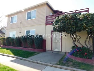 2389 Cantalier St unit 9 - Sacramento, CA