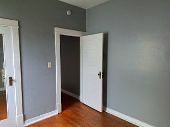 115 1st St NW - Oelwein, IA