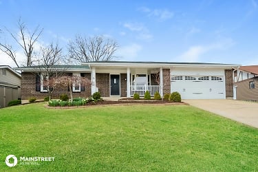 3 Greenfield Ct - St Charles, MO