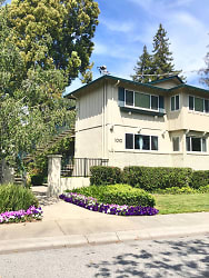 Noel Oaks Apartments - Menlo Park, CA