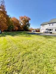 545 Thompsonville Rd unit A - Suffield, CT