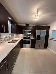 5170 SW 40th Ave #25E - Fort Lauderdale, FL