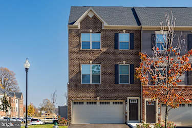 4112 Shirley Rose Ct - Glenarden, MD