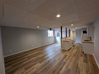 106 N 1st St - Oskaloosa, IA