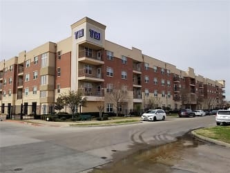 1100 W Trinity Mills Rd #2013 - Carrollton, TX