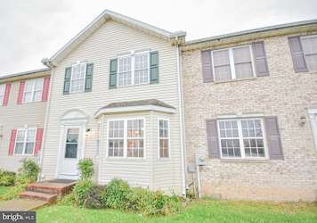 2 Rentals near Berkeley Heights Elementary School in Martinsburg WV