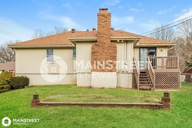16009 E 28th St S - Independence, MO