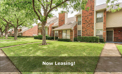 Park Place Townhomes Apartments - Euless, TX