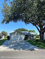 923 Oleander St. - Lady Lake, FL