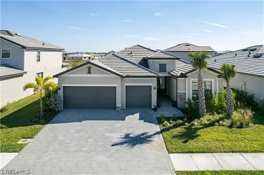 11387 Canopy Loop - Fort Myers, FL