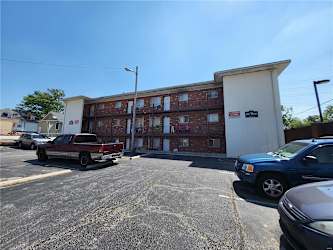 2625 S Big Bend Blvd #4 - Maplewood, MO