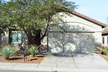8293 N Wind Swept Ln Apartments - Tucson, AZ