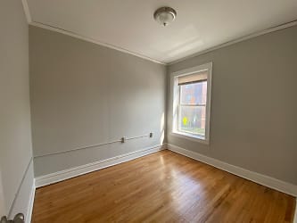 4628 N Kentucky Ave unit 2 - Chicago, IL
