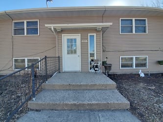 1221 S 15th St unit 4 - Grand Forks, ND