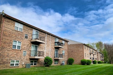 Crown Crossing Apartments - Amelia, OH