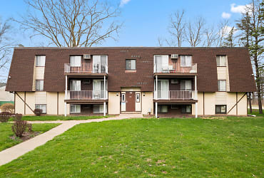 Pinegrove Apartments - Roseville, MI