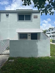 1975 NW 5th Pl unit 436 - Miami, FL