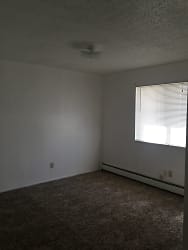 3257 1/2 Collyer Ave unit UNITB - undefined, undefined