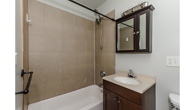 3734 W Lawrence Ave unit 3734-2 - Chicago, IL