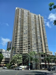 445 Seaside Ave #3018 - Honolulu, HI