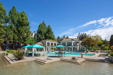 Elan At River Oaks Apartments - San Jose, CA