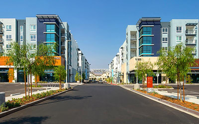 Symmetry Apartments - Northridge, CA
