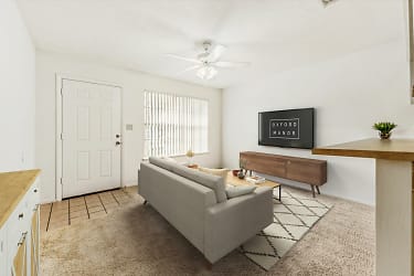 Oxford Manor - FL - Per Bed Lease Apartments - Gainesville, FL