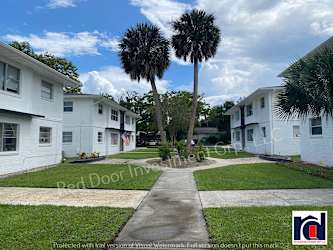 316 W Howry Avenue 4 (316)4 - Deland, FL