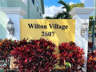 2607 NE 8th Ave #45 - Wilton Manors, FL