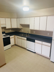 802 1st St unit 3 - undefined, undefined