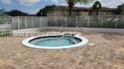 820 Twin Lakes Dr #820 - Coral Springs, FL