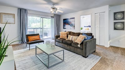 The Venetian Student Living Apartments - Tallahassee, FL