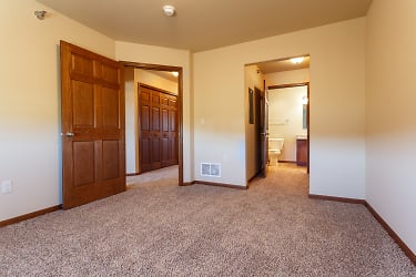 7243 Independence Loop unit 7 - Summerset, SD