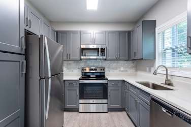 Ashton Brook Apartments - Franklin, TN