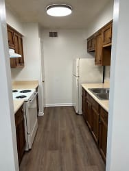 147 Hillview Apt Dr unit 19 - undefined, undefined