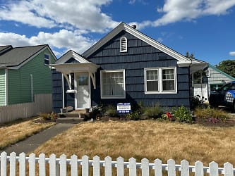 1541 W 12th Ave - Eugene, OR
