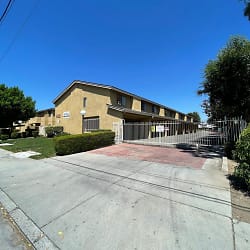 4631 Hedrick Ave unit 204 - Riverside, CA