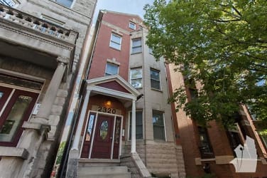 2320 N Southport Ave - Chicago, IL