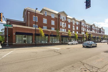 Deerfield Village Residences Apartments - Deerfield, IL