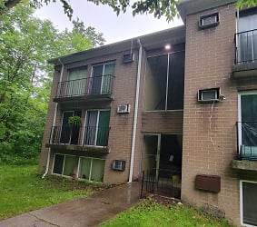 725 E Waterloo Rd unit A - Akron, OH