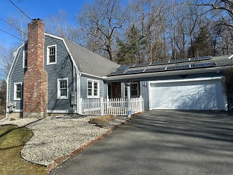 29 Tower Rd - Ludlow, MA