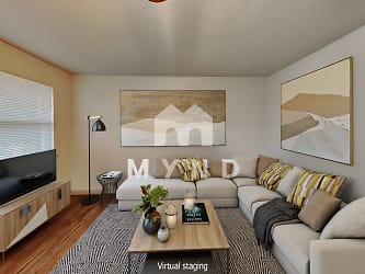 624 E 3Rd St Apt 202 - undefined, undefined