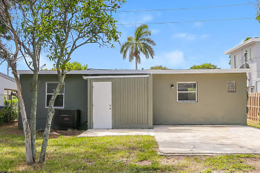 528 NW 20th Avenue - Fort Lauderdale, FL