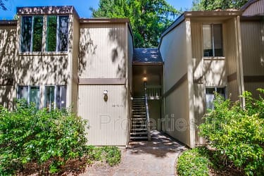 505 Cypress Point Dr., #72 - Mountain View, CA