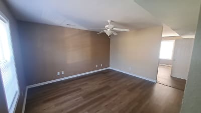 100 Thermal Ct - Clarksville, TN