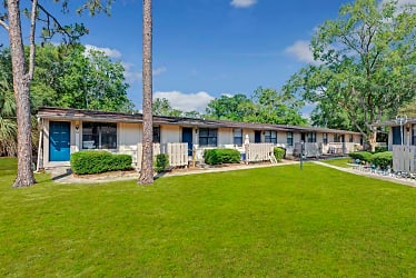 Oak Shade Apartments - Orange City, FL