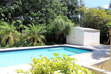 501 NW 28th Ct - Wilton Manors, FL