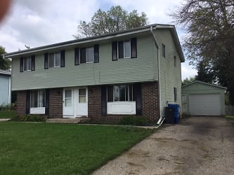 1049 Perry St unit 1051 - Watertown, WI