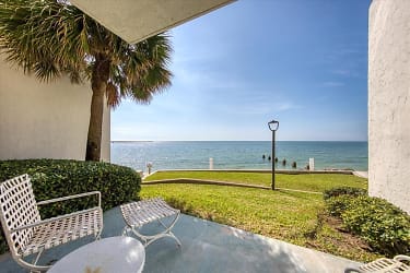 440 S Gulfview Blvd #207 - Clearwater, FL